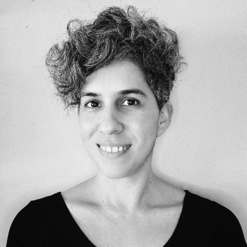 Headshot of Riva Quiroga